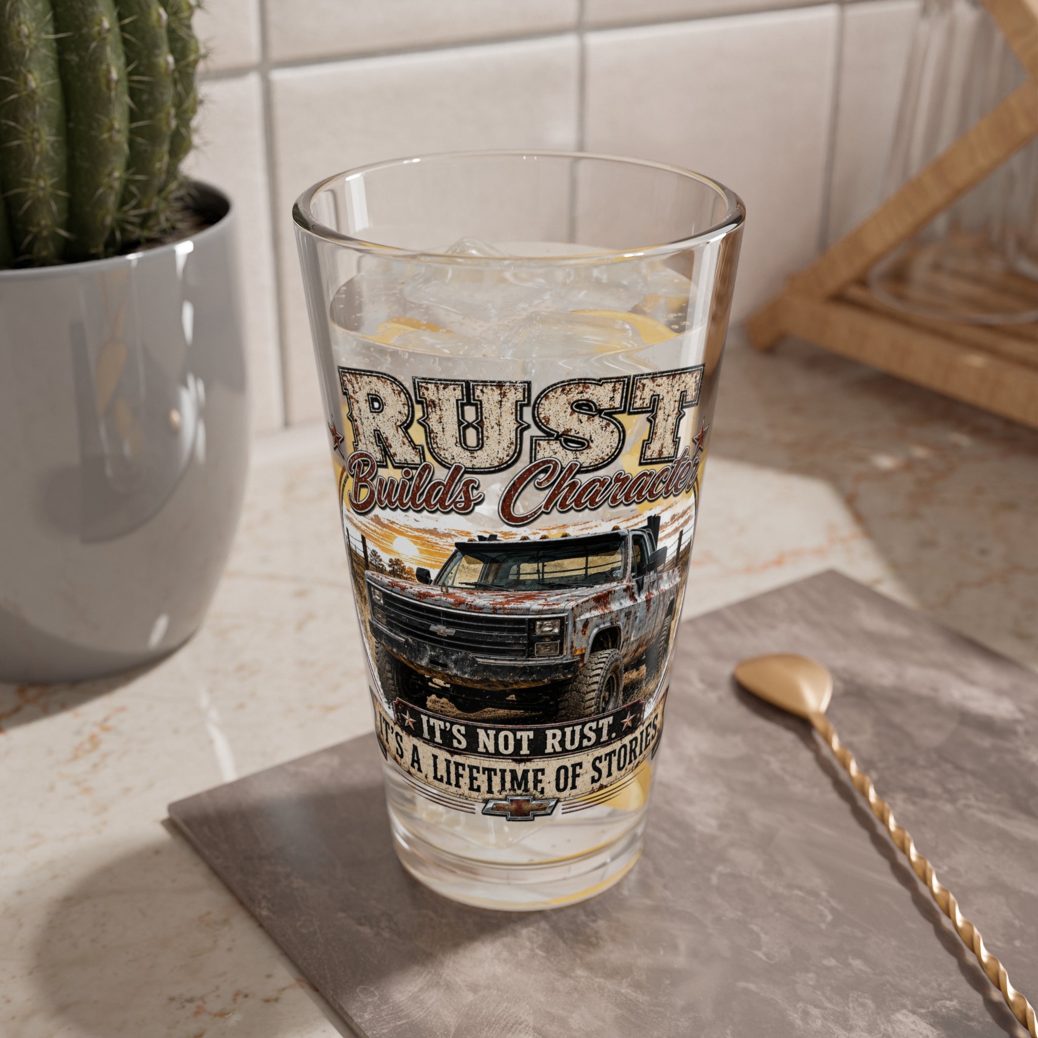 'Rust Builds Character' Vintage Truck 16oz Pint Glass – Mixing Glass