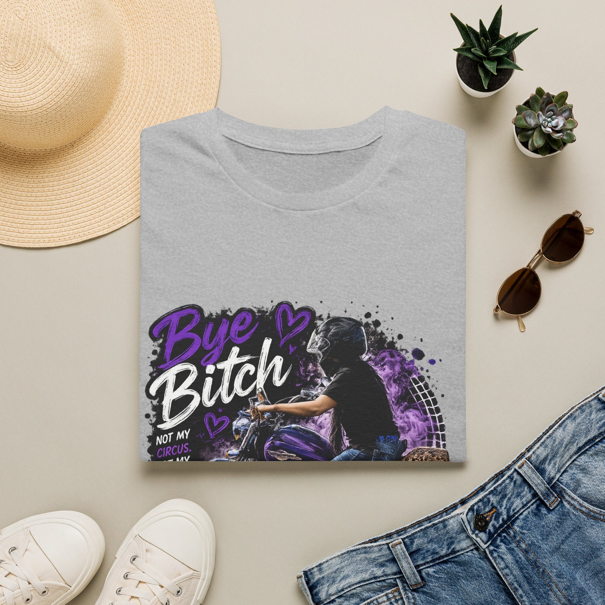 T‑Shirt "Bue Bitch" Purple Motorcycle Design – Biker Babe Graphic