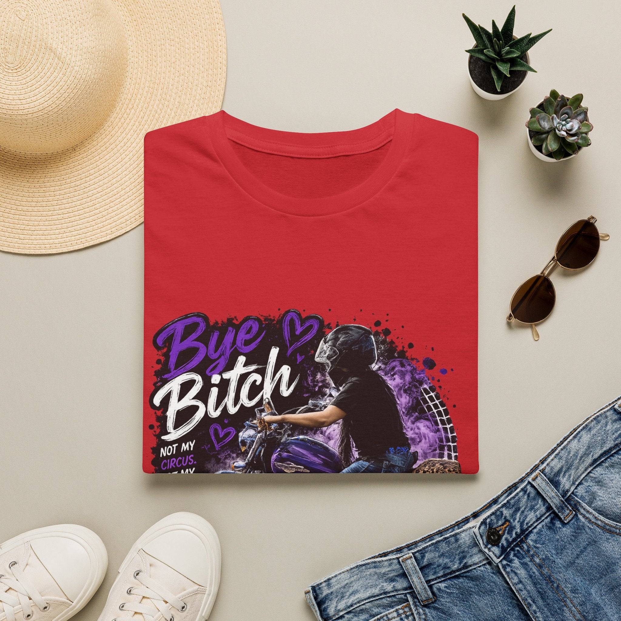 T‑Shirt "Bue Bitch" Purple Motorcycle Design – Biker Babe Graphic